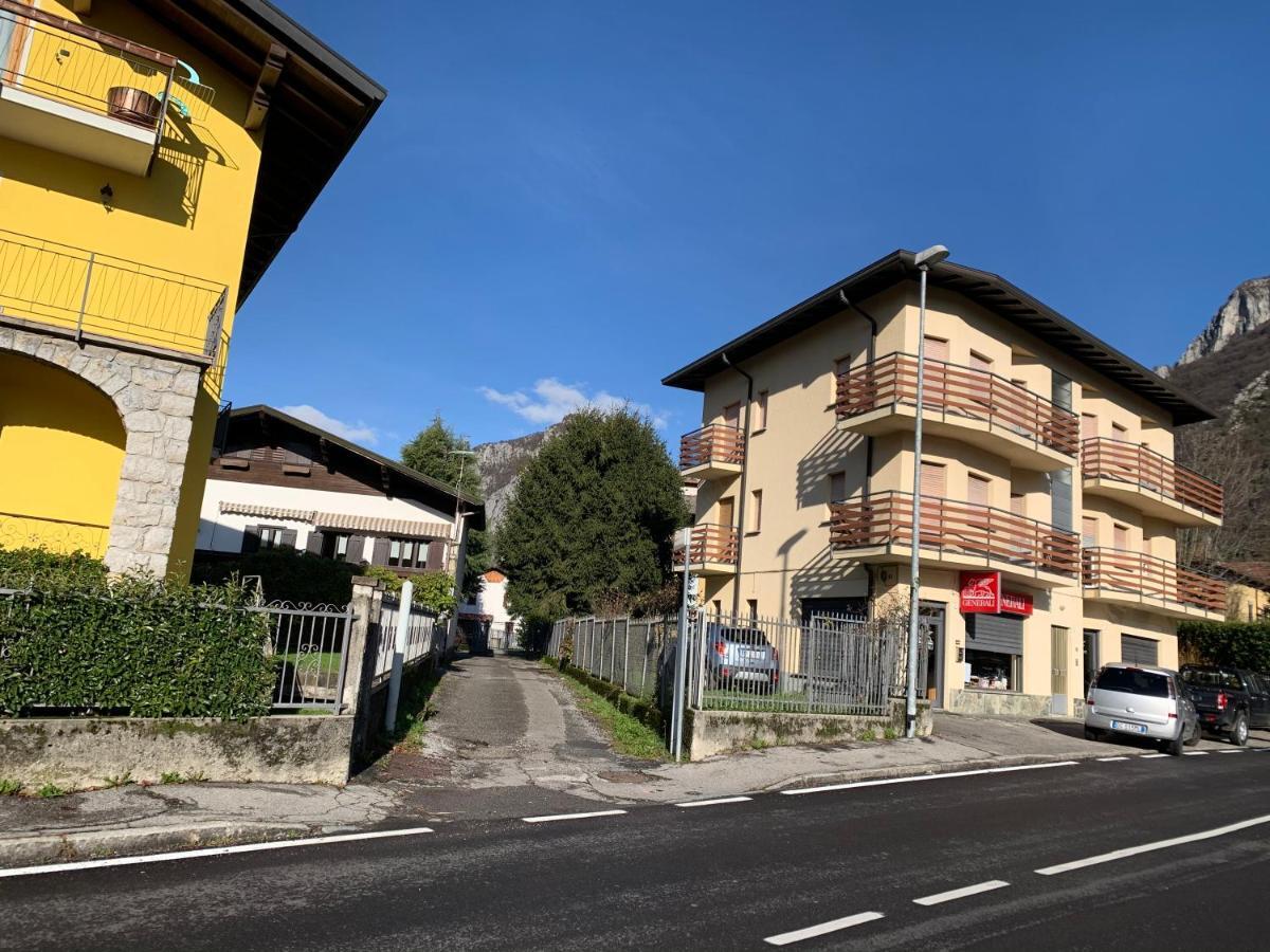 Appartamento Con Vista Sulle Grigna Barzio Luaran gambar